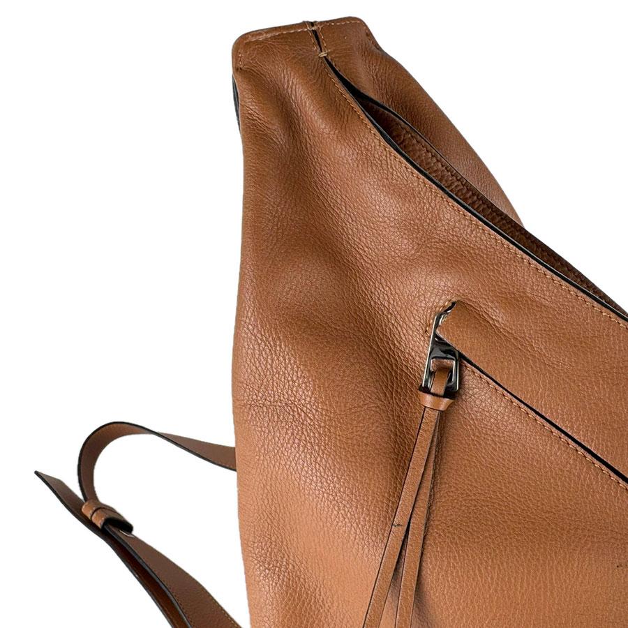 LOEWE（ロエベ） ボディバッグ アントン スリング レザー ブラウン