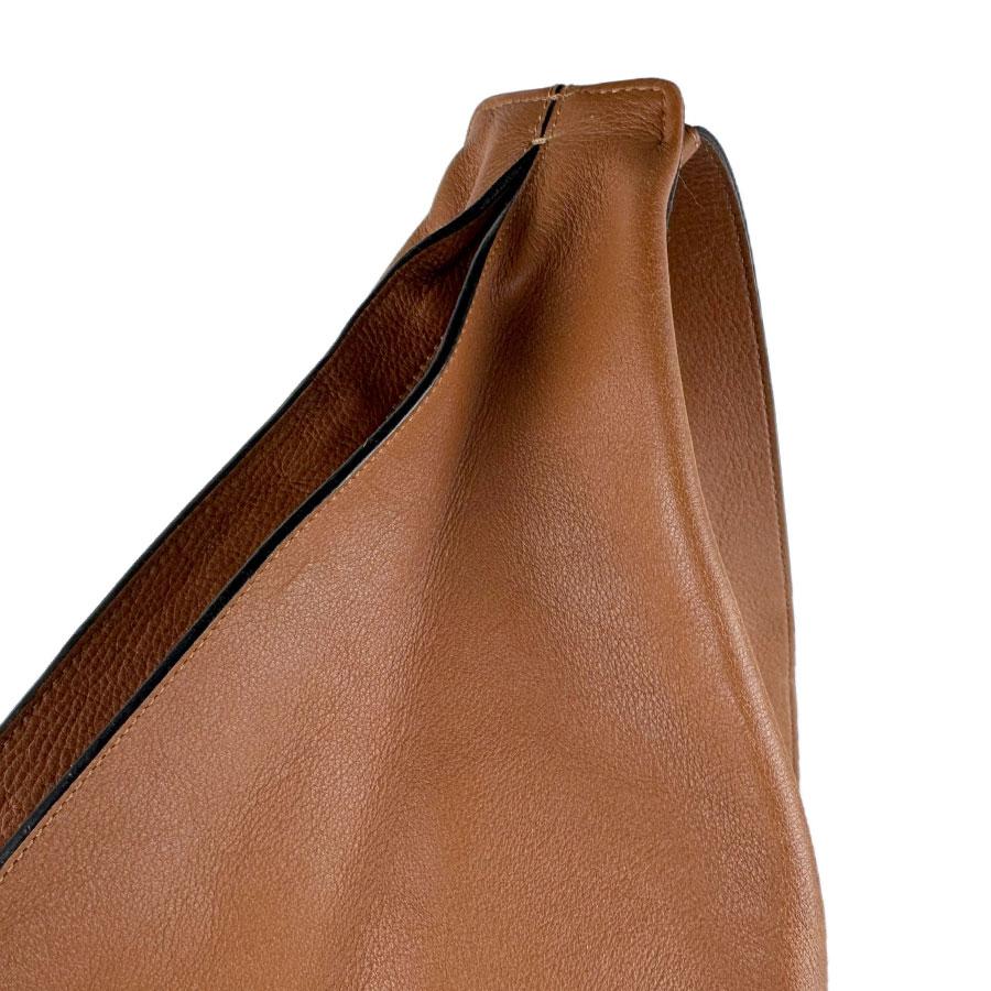 LOEWE（ロエベ） ボディバッグ アントン スリング レザー ブラウン