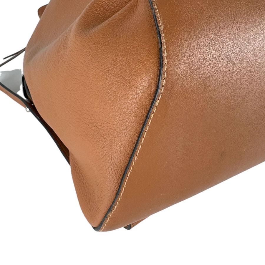 LOEWE（ロエベ） ボディバッグ アントン スリング レザー ブラウン