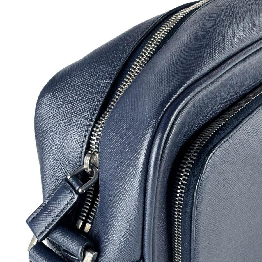 PRADA（プラダ） ショルダーバッグ レザー ネイビー : ブランド