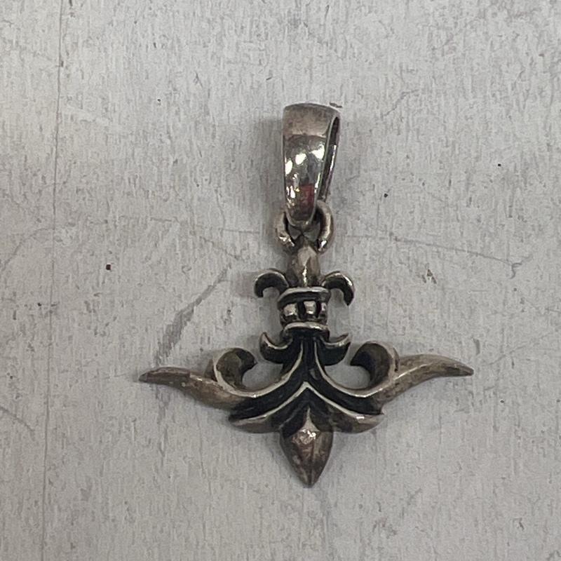 シルバー （925） Silver925 フレア ユリ ペンダントトップ