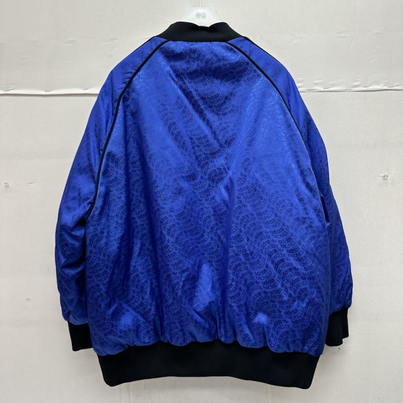 モンクレール 23AW adidas 総柄 ラインスリーブ ダウン ジャケット I209S1A00015 M2448 1 50142793 50142793の画像