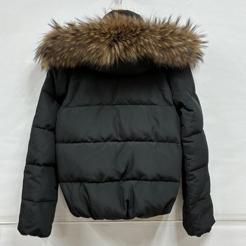 goa（ゴア） ラクーン ファー スタンドカラー ジップアップ ダウン