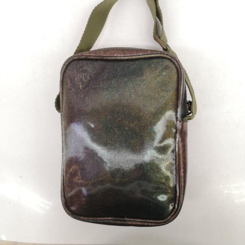 ジャンポールゴルチエ　ショルダーバッグ　Vサイバー　玉虫色　レザー　茶　ロゴ金具 ジャンポールゴルチエ 90s Vサイバー ショルダーバッグ 玉虫色