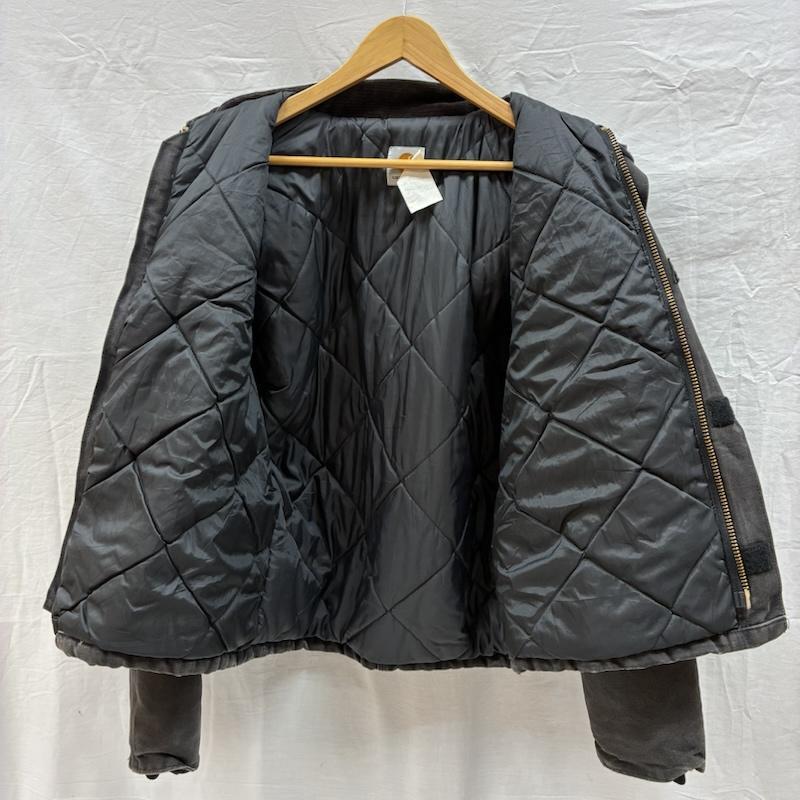 カーハート　トラディショナルジャケット　J02 USA製】Carhartt トラディショナルジャケット J02 企業ロゴ 44 - メルカリ