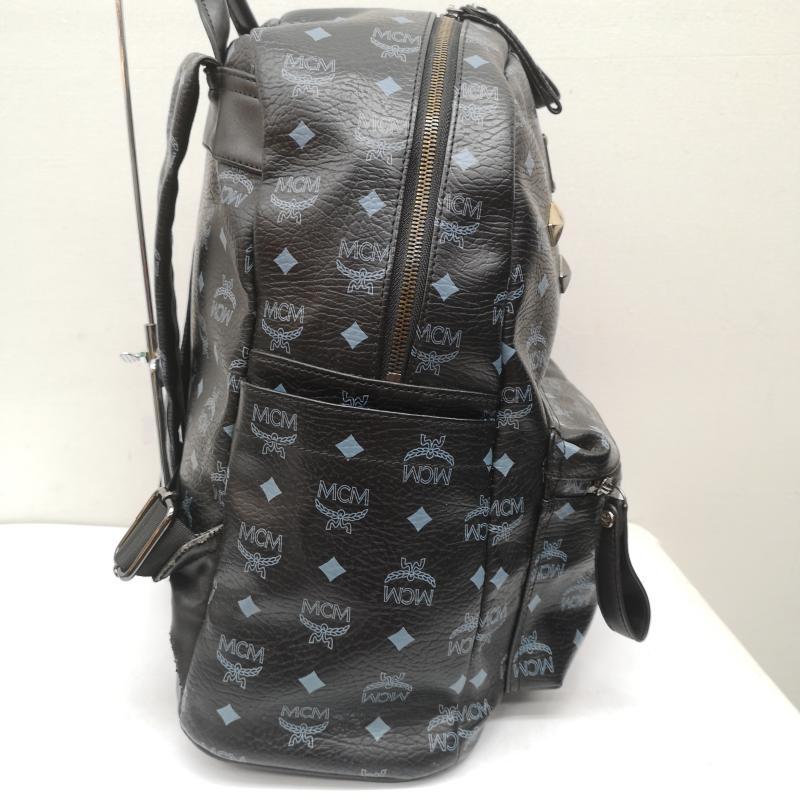 MCM（エムシーエム） ヴィセトス スタッズ リュックサック バック