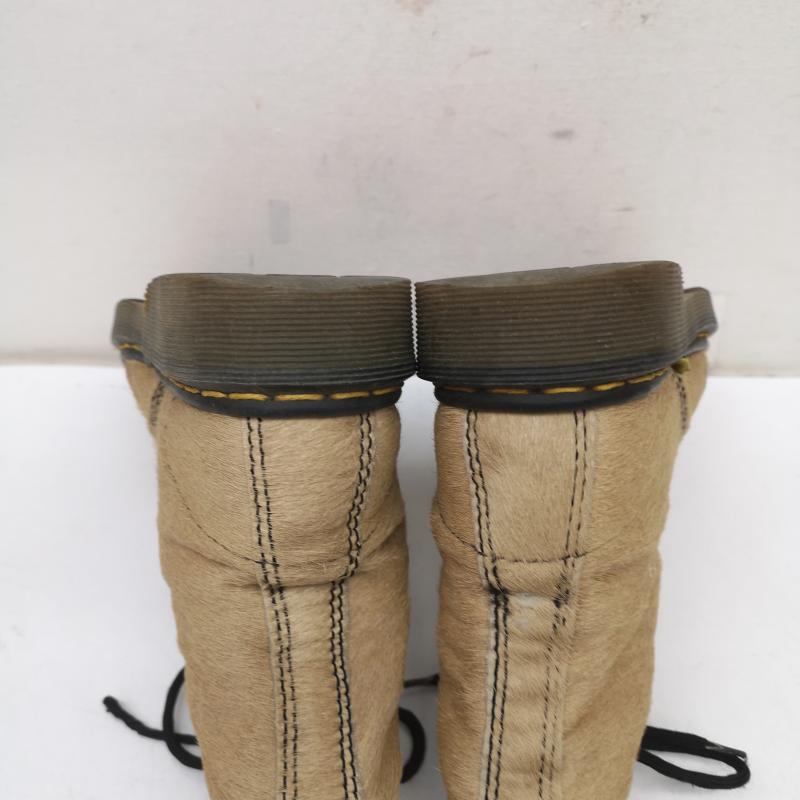 ドクターマーチン 8ホール ハラコ レースアップ ブーツ イングランド製