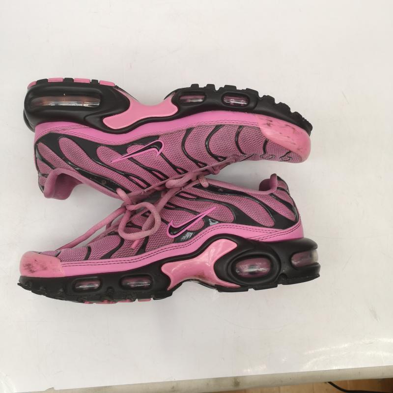 NIKE（ナイキ） W AIR MAX PLUS SE PLAYFUL PINK BLACK エアマックス