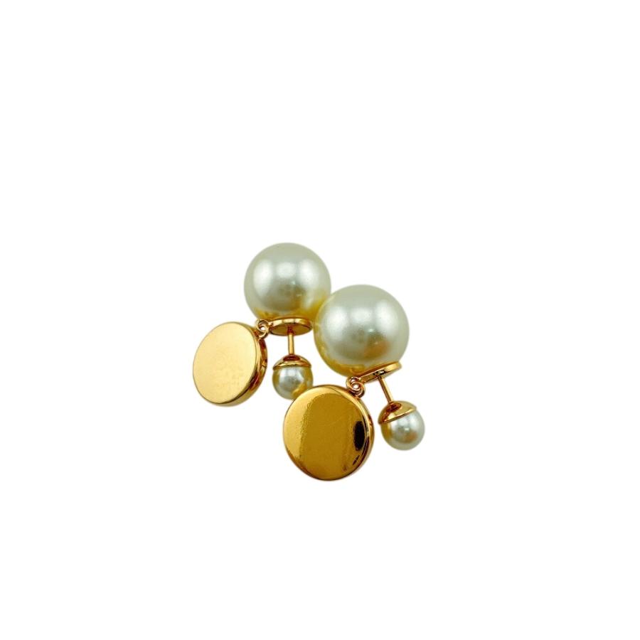 Dior Tribales ピアス　パール　ミツバチ　2セット キャッチ紛失 Dior ディオール パール 蜂 ビー CDロゴ 両耳用 Tribales トライバル