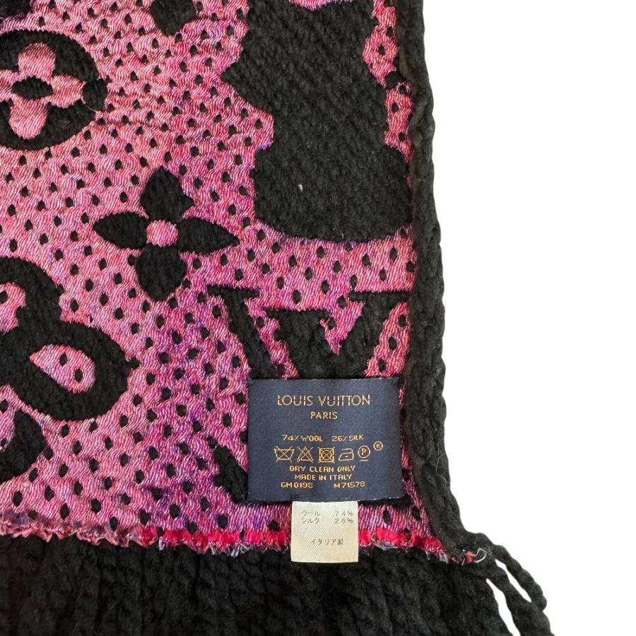 LOUIS VUITTON エシャルプロゴマニア　ブラック LOUIS VUITTON ルイヴィトン エシャルプ ロゴマニア ブラック マフラー