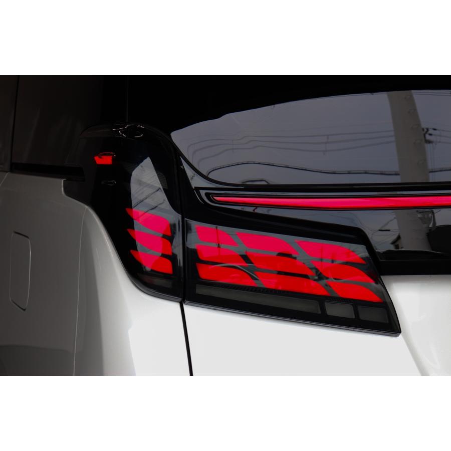 AGH30 アルファード ヴェルファイア フェザーテールランプ リア