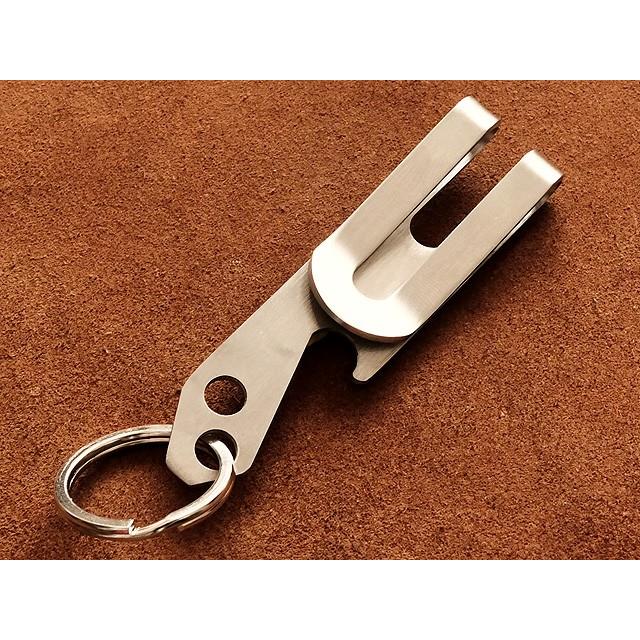 ステンレス マルチツール キーホルダー シルバー 栓抜き ボトルオープナー マネークリップ マイナスドライバー ベルトクリップ Brass Brass Store 通販 Yahoo ショッピング