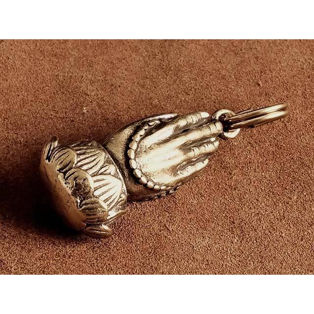 ダブルリング付き 真鍮製 キーホルダー（合掌）ブラス ネックレス