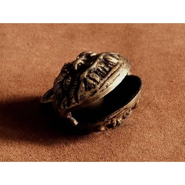 真鍮 ベルキーホルダー（獣顔）鈴 カウベル ブラス 銅 ネパール 大きい