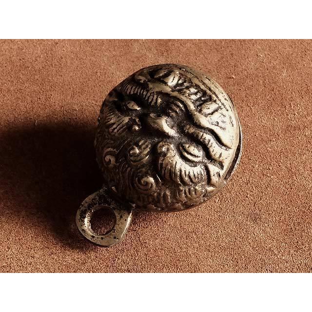 真鍮 ベルキーホルダー（獣顔）鈴 カウベル ブラス 銅 ネパール 大きい