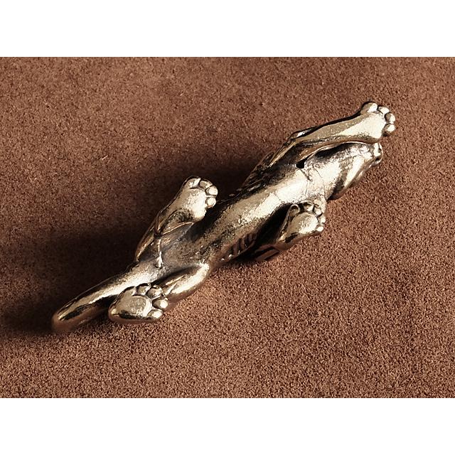 真鍮製 キーホルダー（ヒョウ）レオパード 豹 パンサー ネコ科 漢字 二