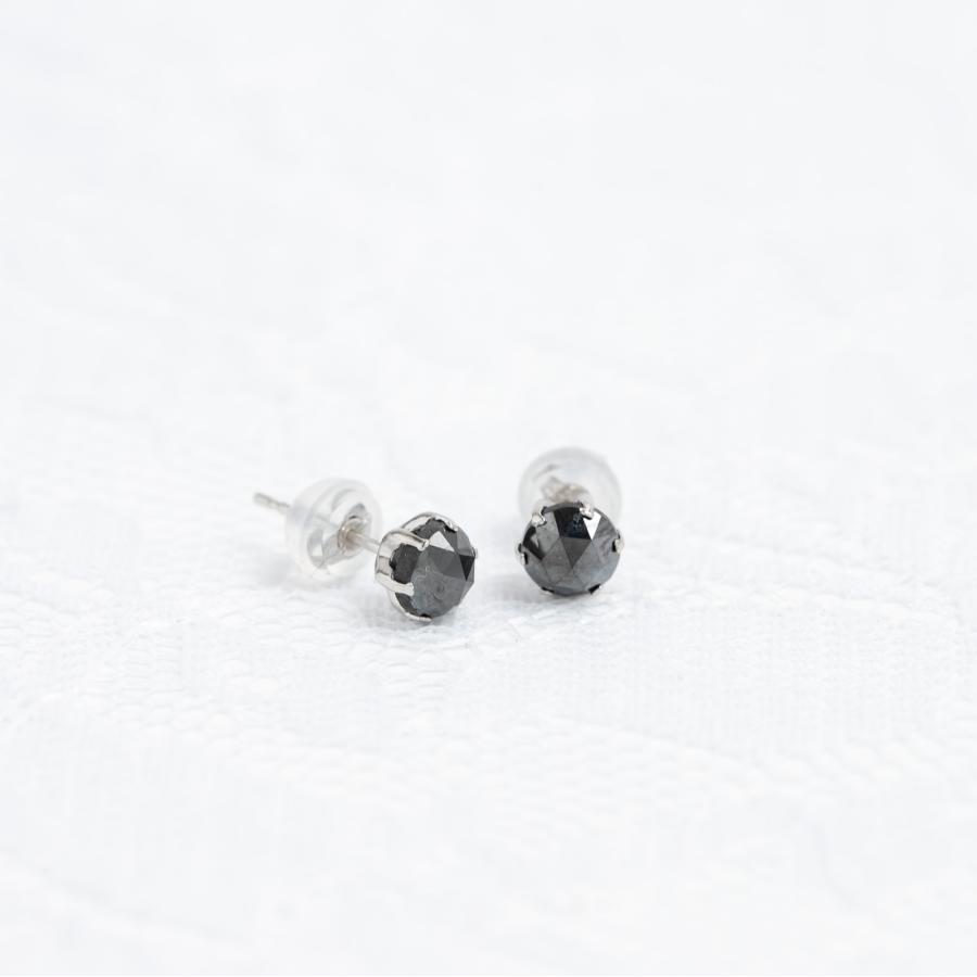 ブラックダイヤモンド 1ct ピアス Pt900 1カラット プラチナ 一粒 人気 