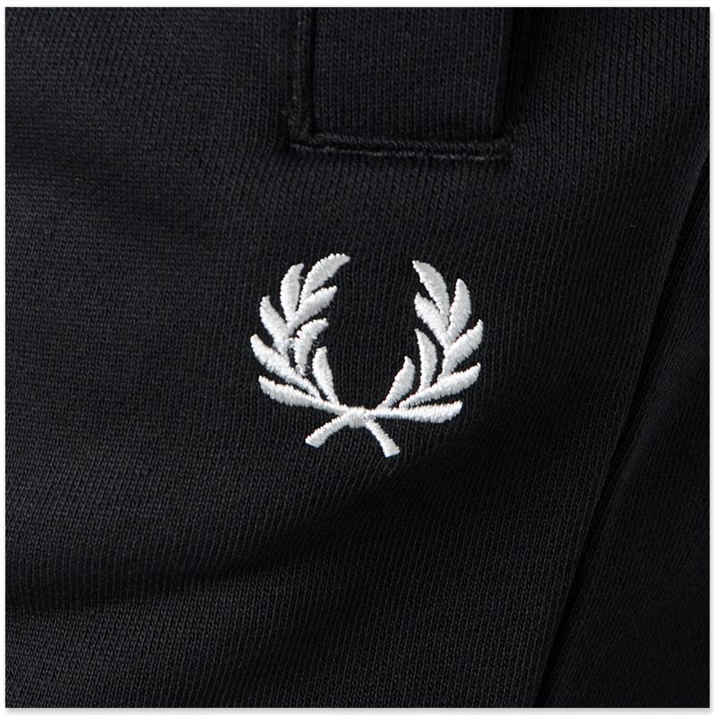 FRED PERRY（フレッドペリー） ショートパンツ スウェットショーツ