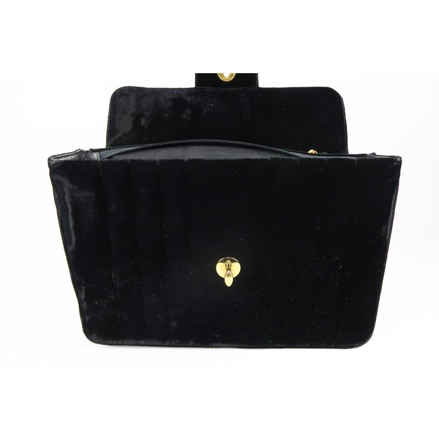 CHANEL（シャネル） 【超美品】CHANEL ベルベットマドモアゼル W