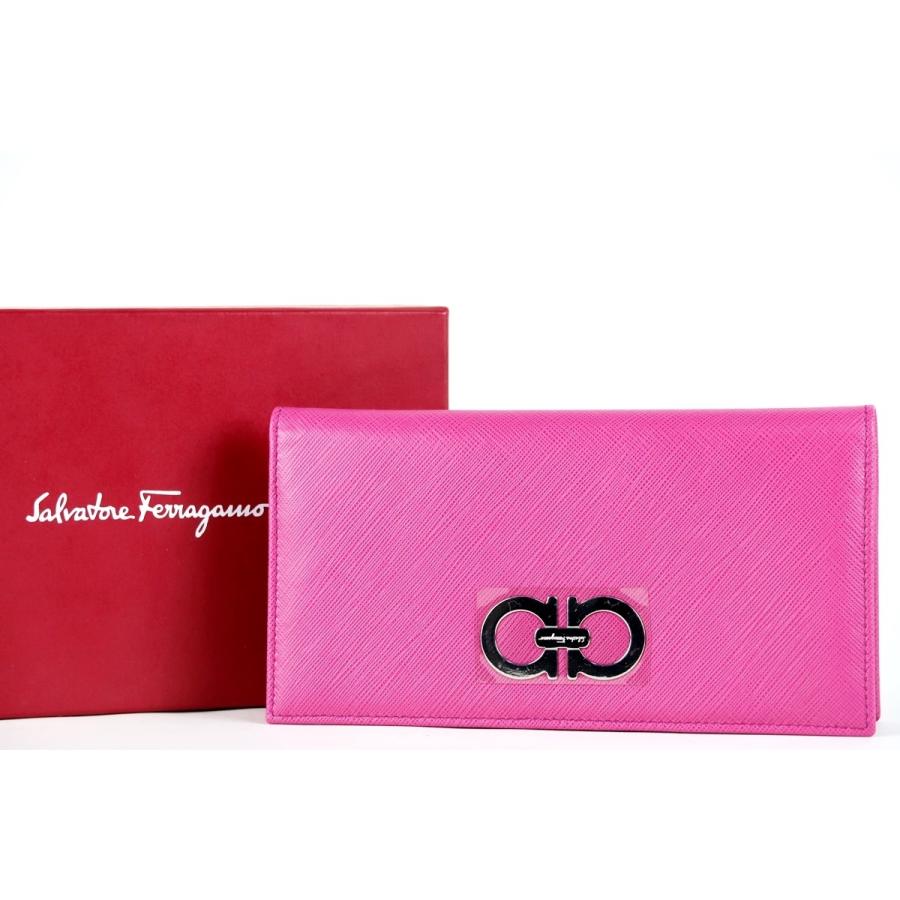 サルヴァトーレフェラガモ ヴァラ ピンクレザー 長財布 サフィアーノ FERRAGAMO（フェラガモ） 【新品・未使用】Ferragamo レザー 二つ折り