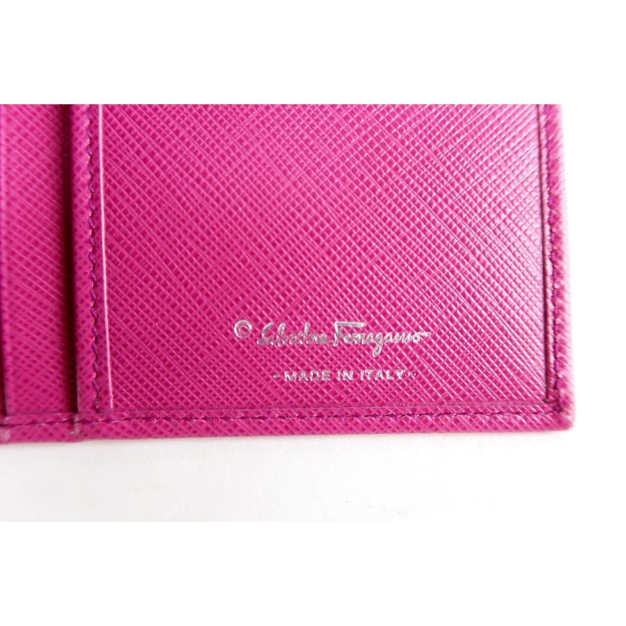 FERRAGAMO（フェラガモ） 【新品・未使用】Ferragamo レザー 二つ折り