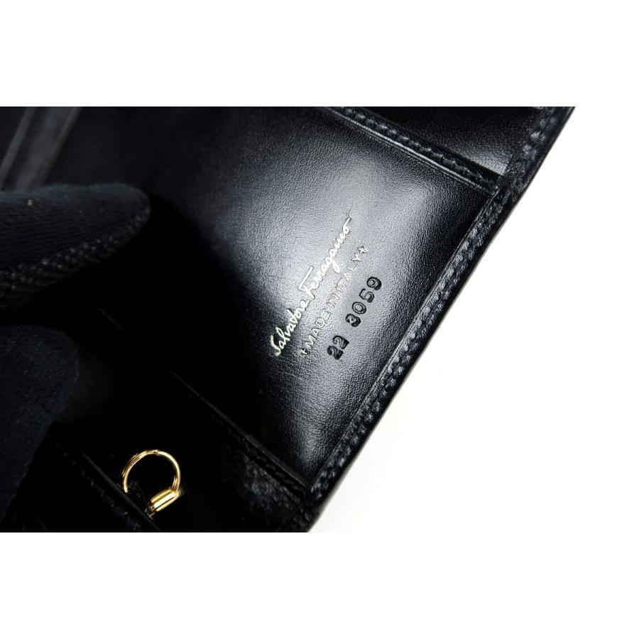 FERRAGAMO（フェラガモ） 【新品同様・未使用】Ferragamo ヴァラ 二