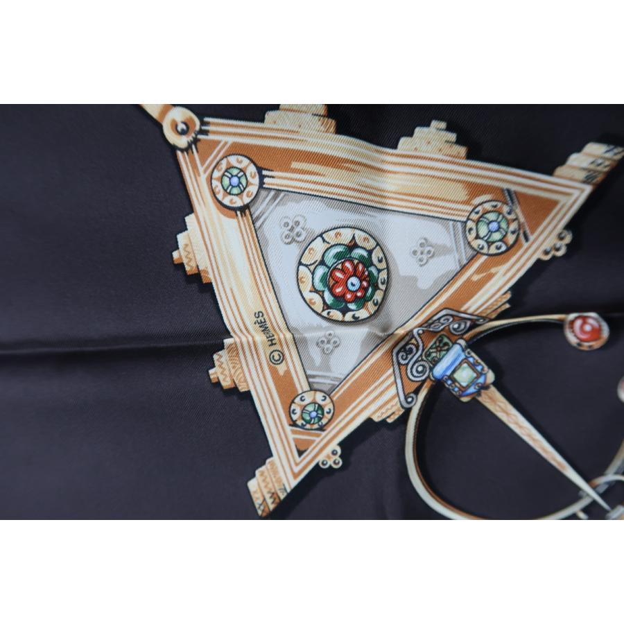 HERMES 【新品同様・未使用】HERMES エルメス スカーフ カレ HERMES 【新品同様・未使用】HERMES エルメス スカーフ カレ