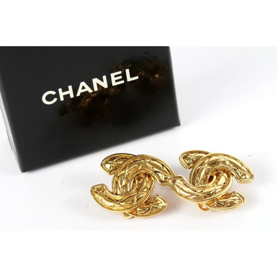 CHANEL（シャネル） 【美品】CHANEL ココマーク マトラッセ イヤリング