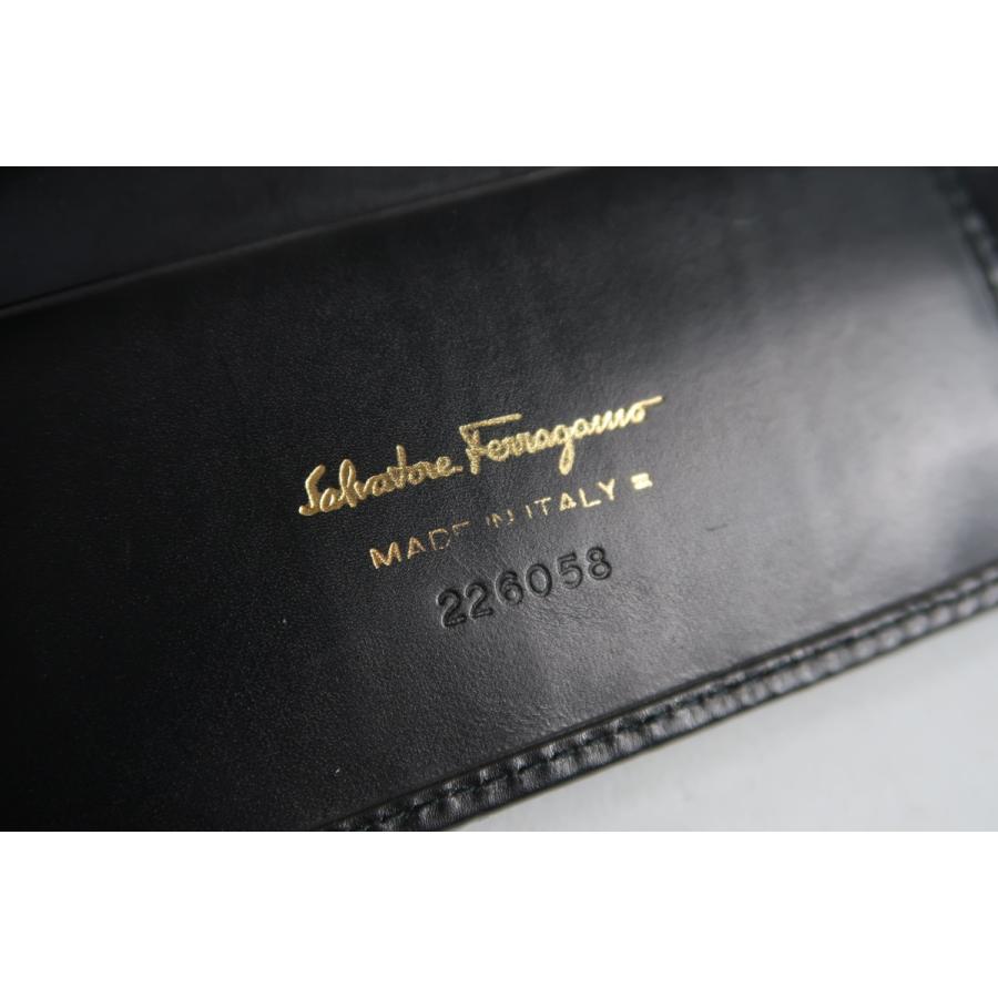 FERRAGAMO（フェラガモ） 【超美品】Ferragamo クロコダイル 二つ折り