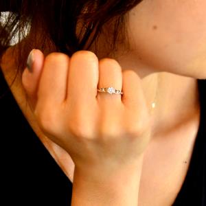 免税 ハードプラチナ　ダイヤモンドリングアラベスクティアラ　エンゲージリング　ブライダル　婚約指輪　pt950 HARD PLATINUM DIAMOND
