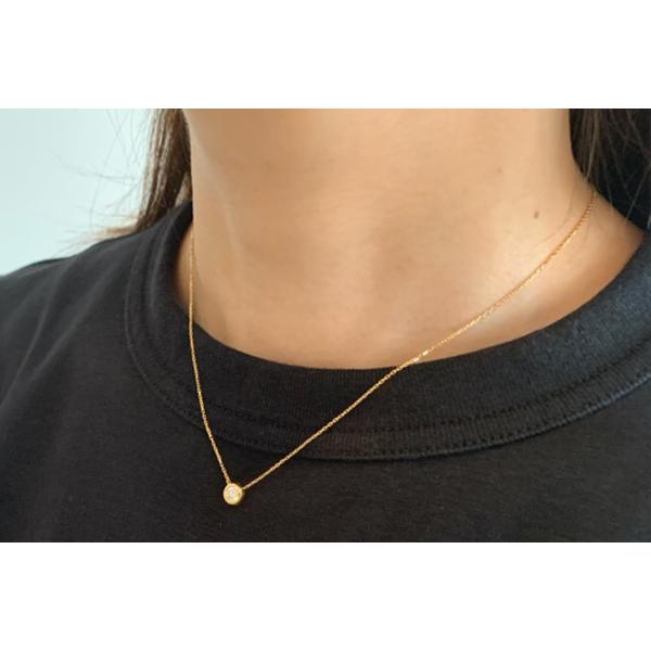 バックスマイルラウンドペンダントネックレスダイヤモンド0.30ct K18  