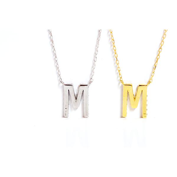 Mダイヤモンドイニシャルペンダント ネックレスpt900/850 プラチナK18  