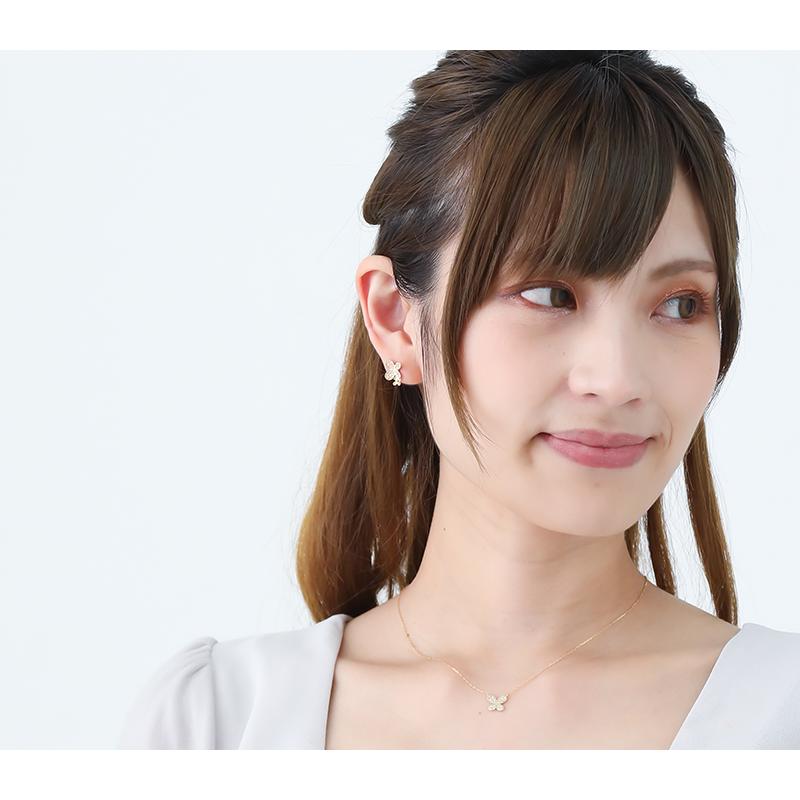 バタフライwithフラワー　ダイヤモンドスタッドピアス　イエローゴールドK18の画像