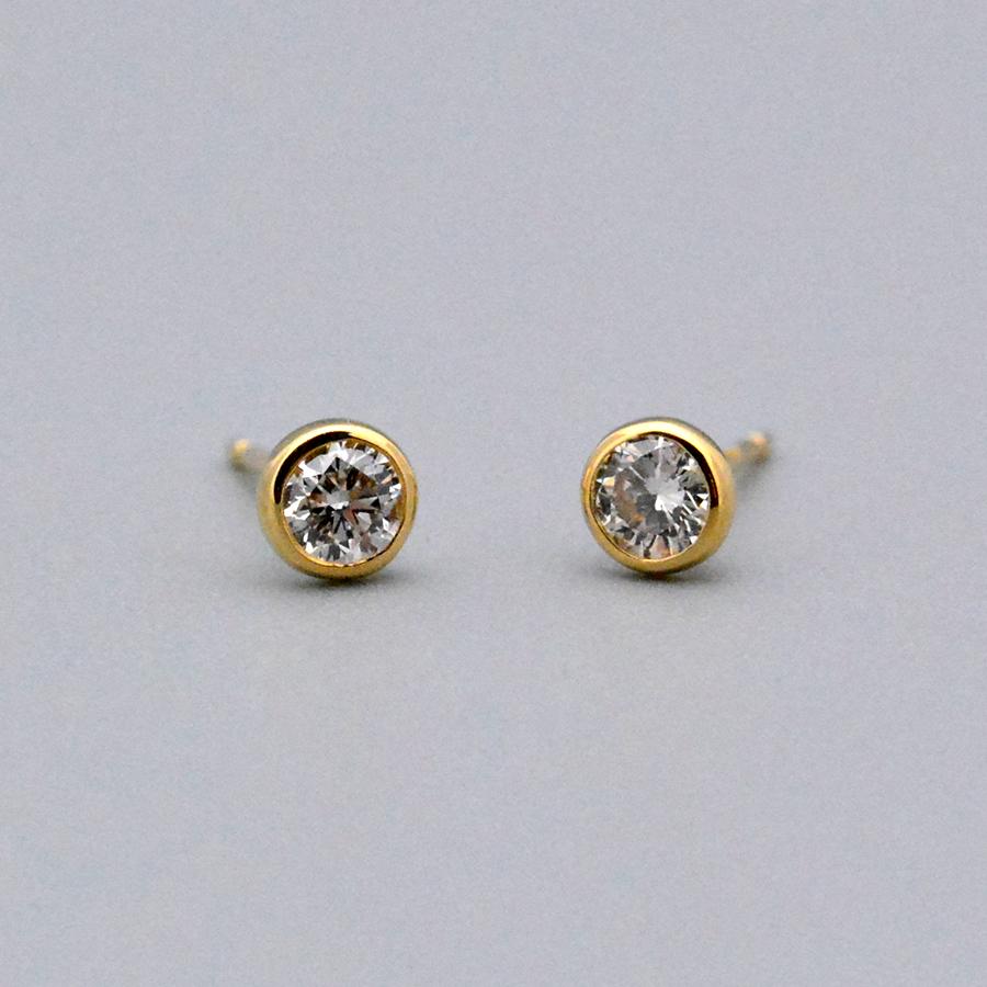 ドーナツセット スタッドピアスダイヤモンド0.30ct  Pt900プラチナK18YGイエローゴールドの画像