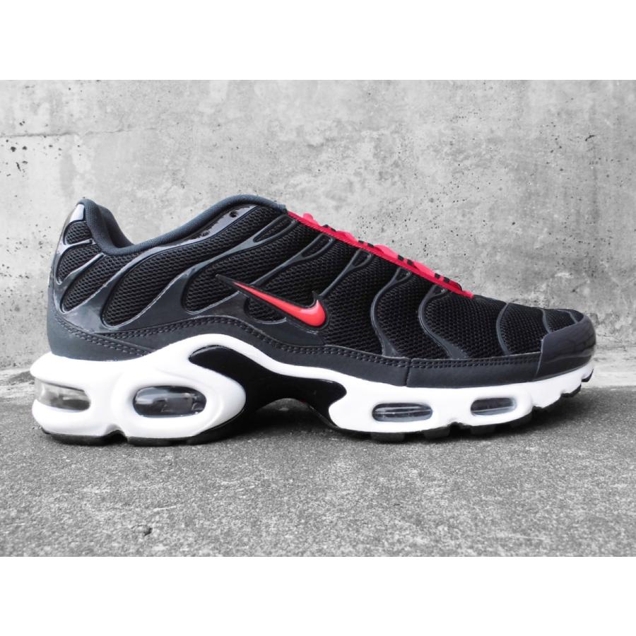 nike air max plus foot locker