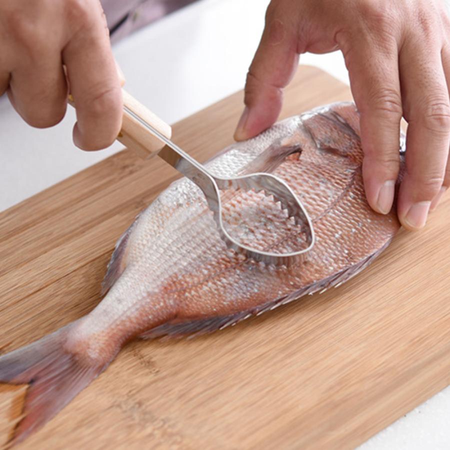 うろこ取り 鱗取り 魚 ステンレス 215mm 日本製 燕三条 身を傷めない 鱗とり キッチン用品 鱗がきれいに取れる コンパクト 調理 三枚おろし 釣り 便利 調理器具 | STYLENEO | 05