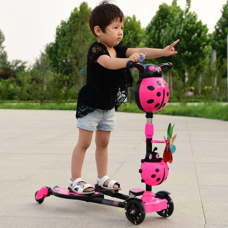 送料無料 キックボード 子供 4輪 光るホイール 音楽 キックスケーター 子供用 キックスクーター 左右独立 ブレーキ付 高さ調節 安全設計 かわいい |  | 06