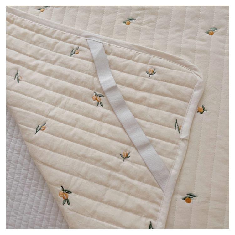 添い寝マット 新生児 ベビー 刺繍 純綿 通気 昼寝マット おむつ替えシート ベビーマット プレイマット 寝返り お昼寝 ハイハイ 折りたたみ 携帯マ |  | 15