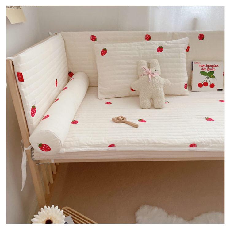 添い寝マット 新生児 ベビー 刺繍 純綿 通気 昼寝マット おむつ替えシート ベビーマット プレイマット 寝返り お昼寝 ハイハイ 折りたたみ 携帯マ |  | 17