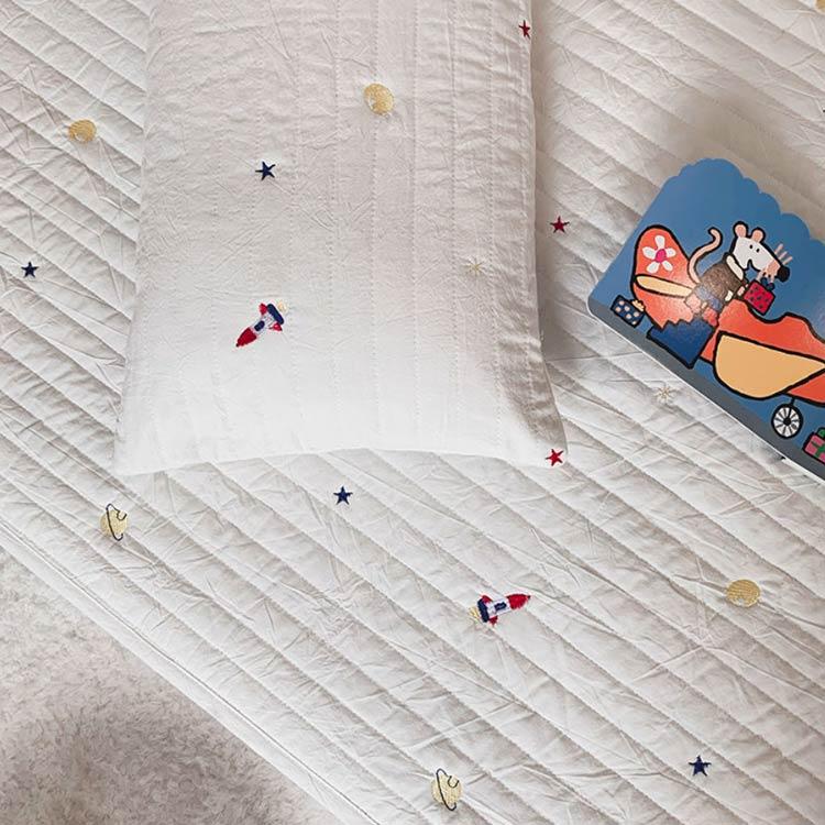 添い寝マット 新生児 ベビー 刺繍 純綿 通気 昼寝マット おむつ替えシート ベビーマット プレイマット 寝返り お昼寝 ハイハイ 折りたたみ 携帯マ |  | 02