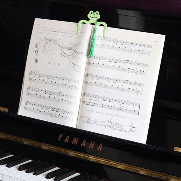 【送料無料】開き止め 楽譜クリップ ブックスタンド ブックホルダー ページオープナー ピアノ 譜面台 本 雑誌 固定 ページホルダー ストッパー 譜面 |  | 03