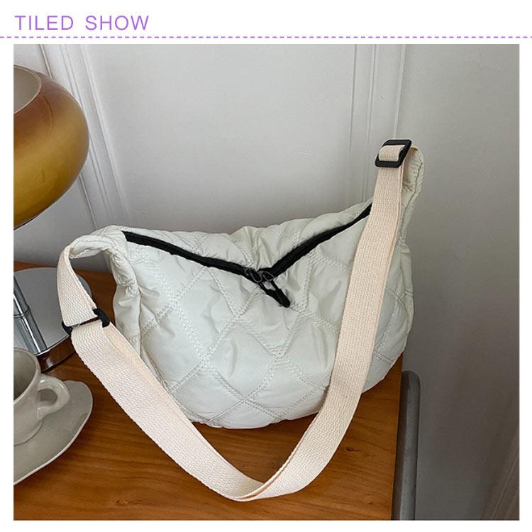 ショルダーバッグ レディース 斜めがけ 大人 バッグ 小さめ 軽量