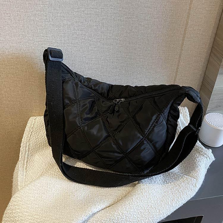 ショルダーバッグ レディース 斜めがけ 大人 バッグ 小さめ 軽量