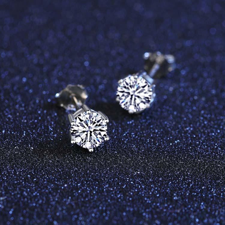 送料無料】 ピアス モアサナイト 両耳用 0.5Carat×2 中粒 一粒 6本爪 