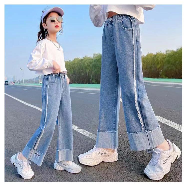 デニムパンツ 子供 女の子 レース付き リボン ダメージ スリット パール フレアパンツ 裾フレア パンツ デニム ジーパン パンツ キッズ デニム |  | 08
