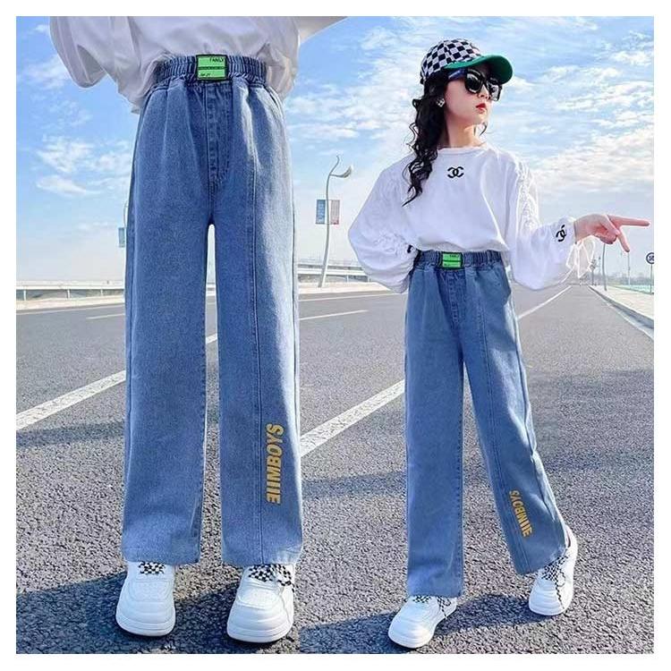 デニムパンツ 子供 女の子 レース付き リボン ダメージ スリット パール フレアパンツ 裾フレア パンツ デニム ジーパン パンツ キッズ デニム |  | 09