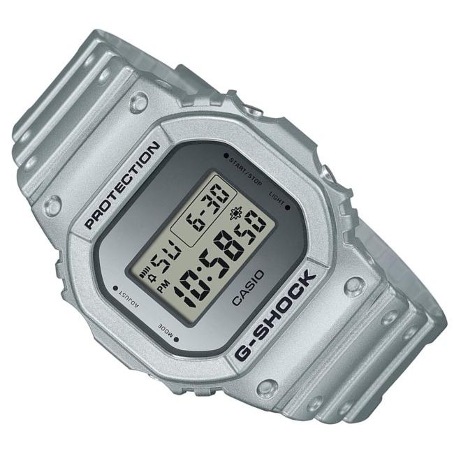 CASIO/G-SHOCK カシオ/Gショック Forgotten futureシリーズ メンズ腕時計 シルバー(国内正規品)DW-5600FF-8JF