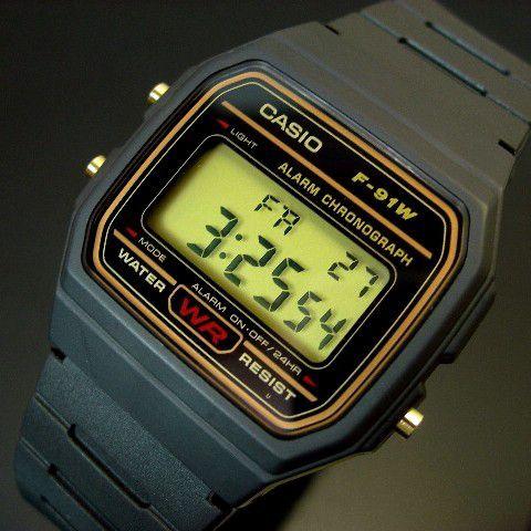 CASIO カシオ メンズ腕時計 デジタル ブラック ゴールド文字盤 ブラックラバーベルト F-91WG-9 海外モデル