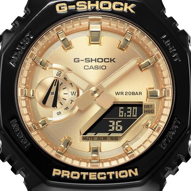 CASIO/G-SHOCK カシオ/Gショック カーボンコアガード構造 アナデジモデル メンズ腕時計 ブラック/ゴールド 海外モデル GA-2100GB-1Aの画像