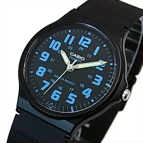 新品未使用★ビートルズCASIO アナログシリーズ(B) ブラウン腕時計★送料込 新品未使用☆ビートルズCASIO アナログシリーズ(B) ブラウン